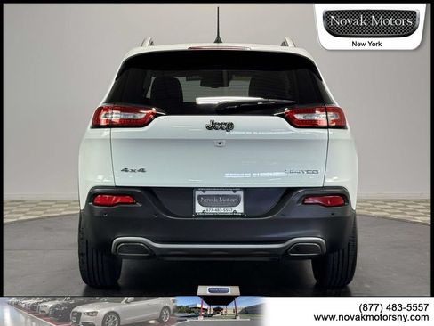 Used 2018 Jeep Cherokee Limited w/ Technology Group AWD/4WD image 7