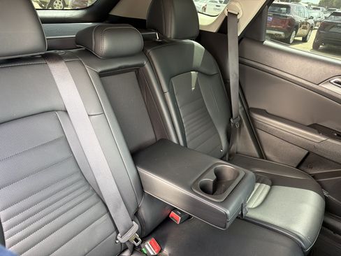 Used 2025 Kia Sportage SX FWD image 9
