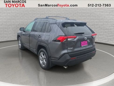 Used 2025 Toyota RAV4 LE AWD/4WD image 8