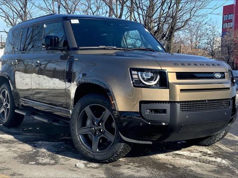 New 2026 Land Rover Defender 110 X-Dynamic SE image 2