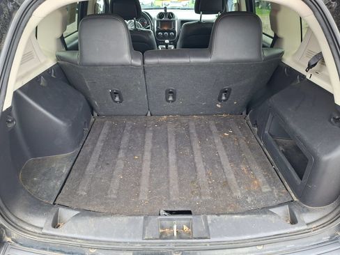 Used 2016 Jeep Compass High Altitude FWD image 11