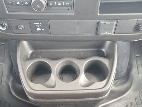 Used 2024 GMC Savana 2500 w/ Driver Convenience Package image 22