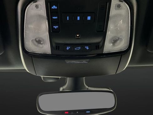 Certified 2025 Dodge Durango R/T image 29