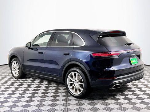 Used 2021 Porsche Cayenne w/ Driver Memory Package image 6