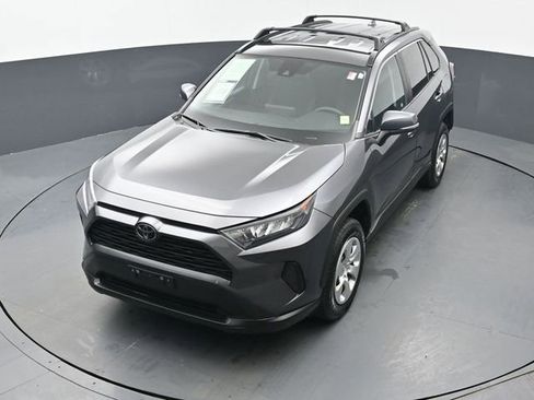 Certified 2021 Toyota RAV4 LE AWD/4WD image 36