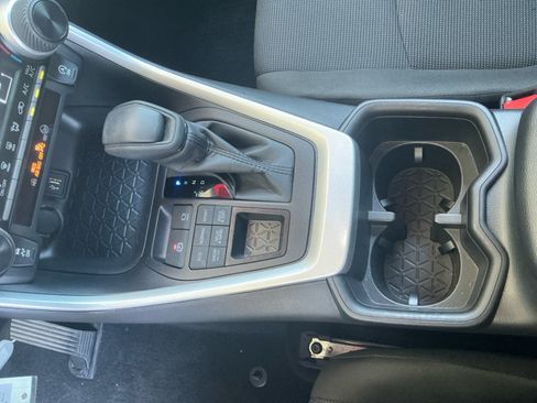 Certified 2025 Toyota RAV4 LE AWD/4WD image 15