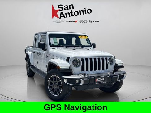 Used 2021 Jeep Gladiator Overland AWD/4WD image 2