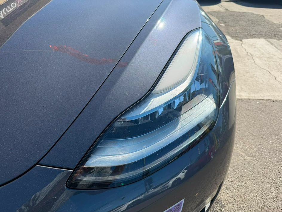 Used 2018 Tesla Model 3 Mid Range RWD image 14