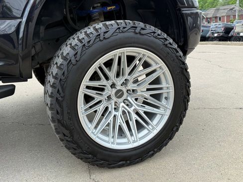 Used 2019 Ford F150 XLT w/ Equipment Group 302A Luxury image 6