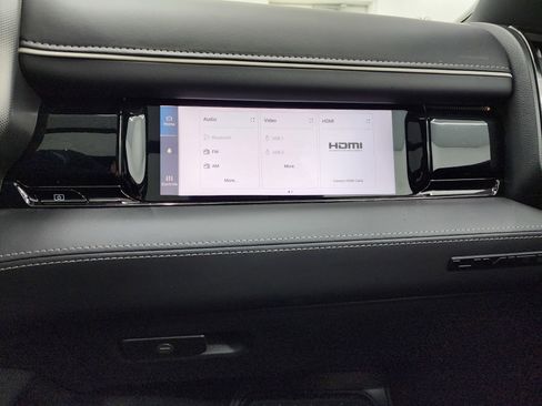 Used 2025 RAM 1500 Limited image 16