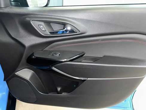 Used 2024 Chevrolet Trax RS w/ Driver Confidence Package image 27