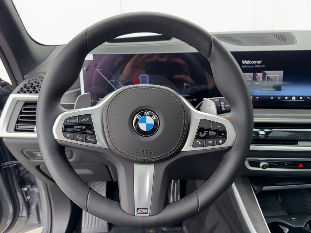 Used 2026 BMW X5 xDrive40i w/ M Sport Package AWD/4WD image 10