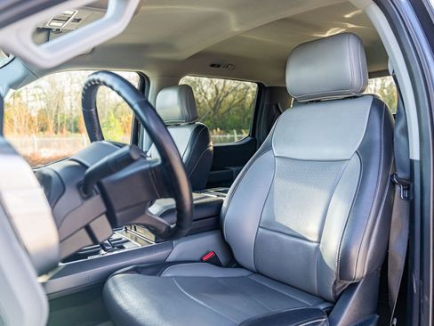 Used 2021 Ford F150 Lariat image 19