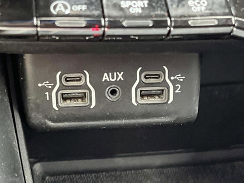 Used 2023 Dodge Durango GT image 37