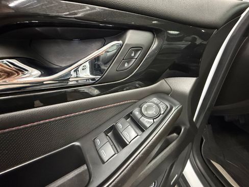 Used 2023 Chevrolet Traverse RS w/ LPO, Floor Liner Package AWD/4WD image 26
