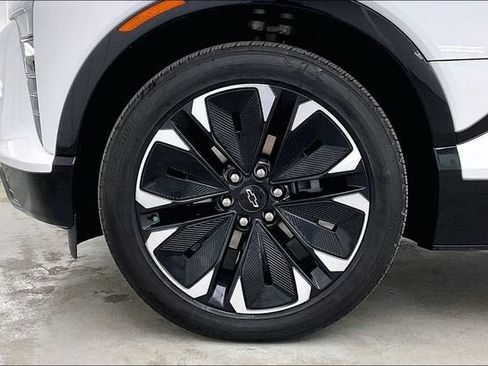 Certified 2024 Chevrolet Blazer EV RS AWD/4WD image 10