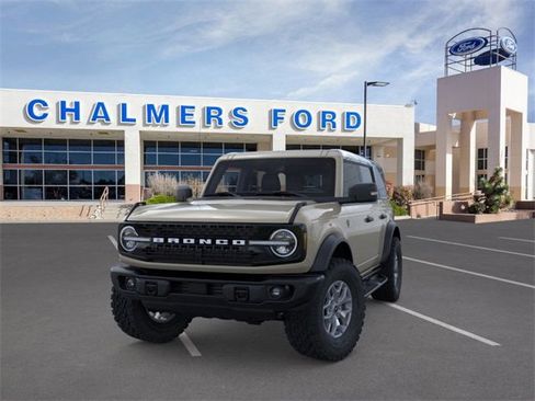 New 2025 Ford Bronco Badlands image 2