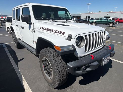 Used 2020 Jeep Wrangler Unlimited Rubicon AWD/4WD image 3