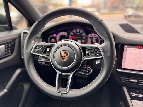 Used 2021 Porsche Cayenne Coupe AWD/4WD image 22