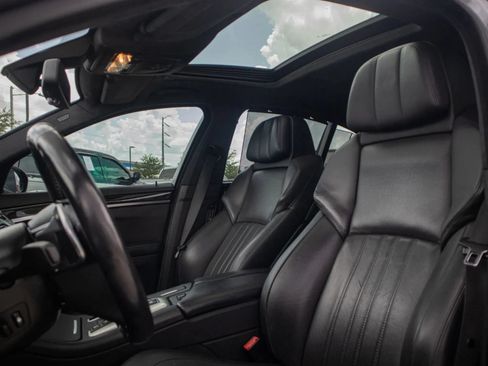Used 2013 BMW M5 RWD image 31