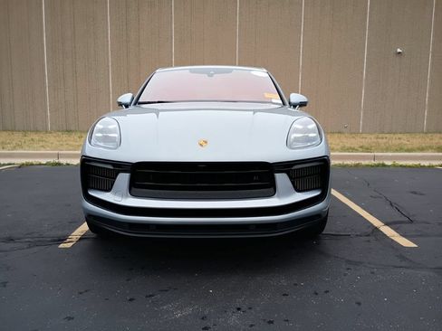 Certified 2022 Porsche Macan S AWD/4WD image 9