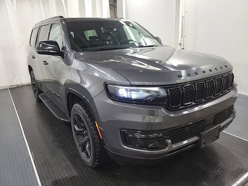 Used 2024 Jeep Wagoneer Series II AWD/4WD image 6