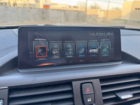 Used 2017 BMW 230i Convertible image 18