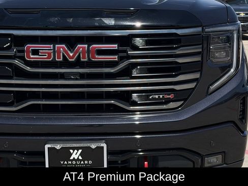 Used 2025 GMC Sierra 1500 AT4 w/ AT4 Premium Package AWD/4WD image 4