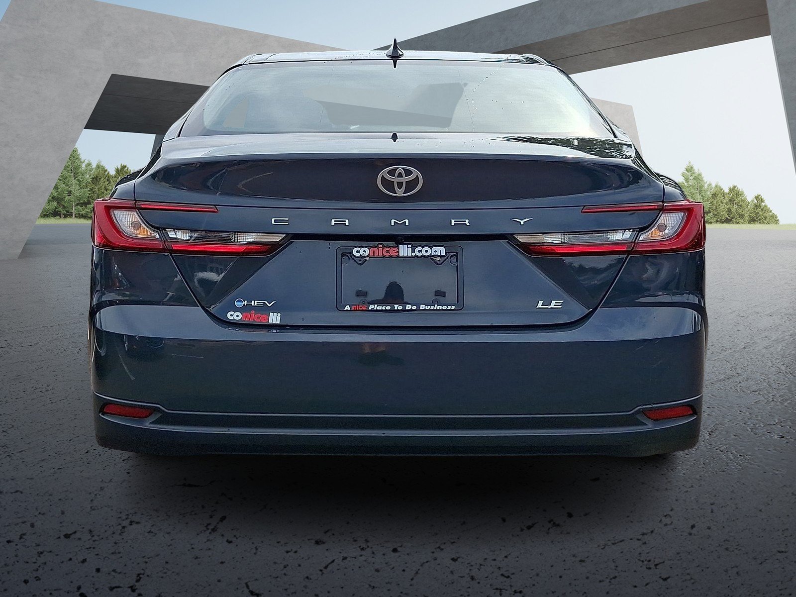 Used 2025 Toyota Camry LE FWD image 5