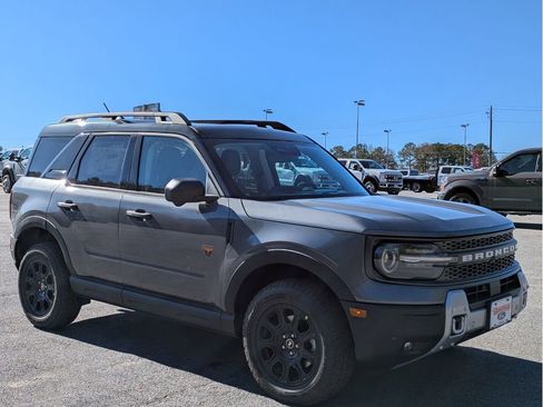 New 2025 Ford Bronco Sport Badlands w/ Badlands Tech Package AWD/4WD image 4