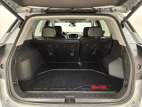 Certified 2024 GMC Terrain SLT w/ Infotainment Package II AWD/4WD image 17