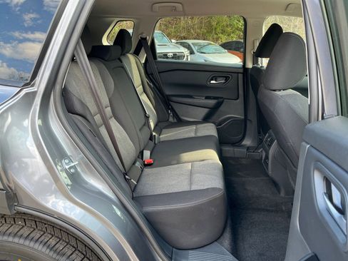 Used 2025 Nissan Rogue SV image 27