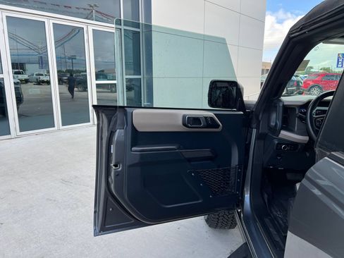 Used 2024 Ford Bronco Wildtrak AWD/4WD image 11
