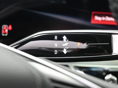 New 2026 Cadillac Lyriq V image 19