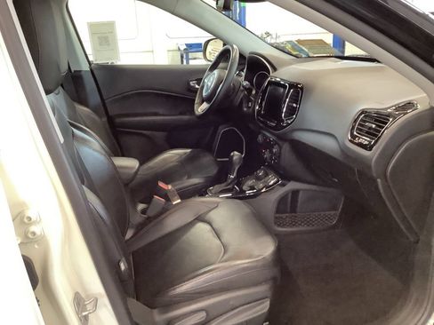 Used 2020 Jeep Compass Limited AWD/4WD image 11