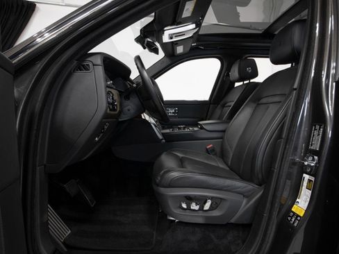 Used 2019 Rolls-Royce Cullinan image 23