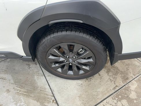 Certified 2025 Subaru Outback Onyx Edition w/ Popular Package #2 image 9