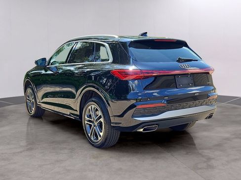 Certified 2025 Audi Q5 Premium w/ Convenience Package AWD/4WD image 4
