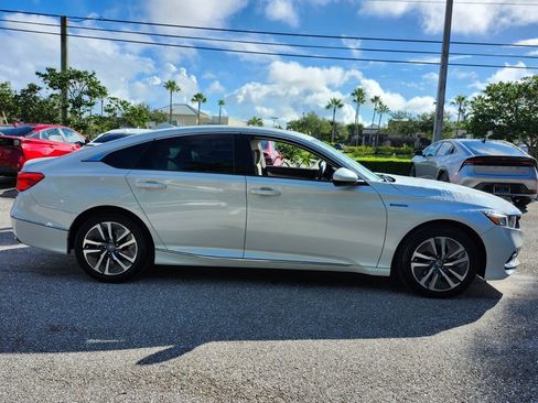 Used 2019 Honda Accord EX image 15