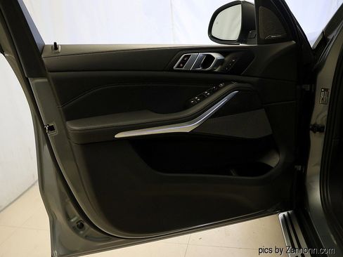 Certified 2024 BMW X5 xDrive40i w/ Premium Package image 28