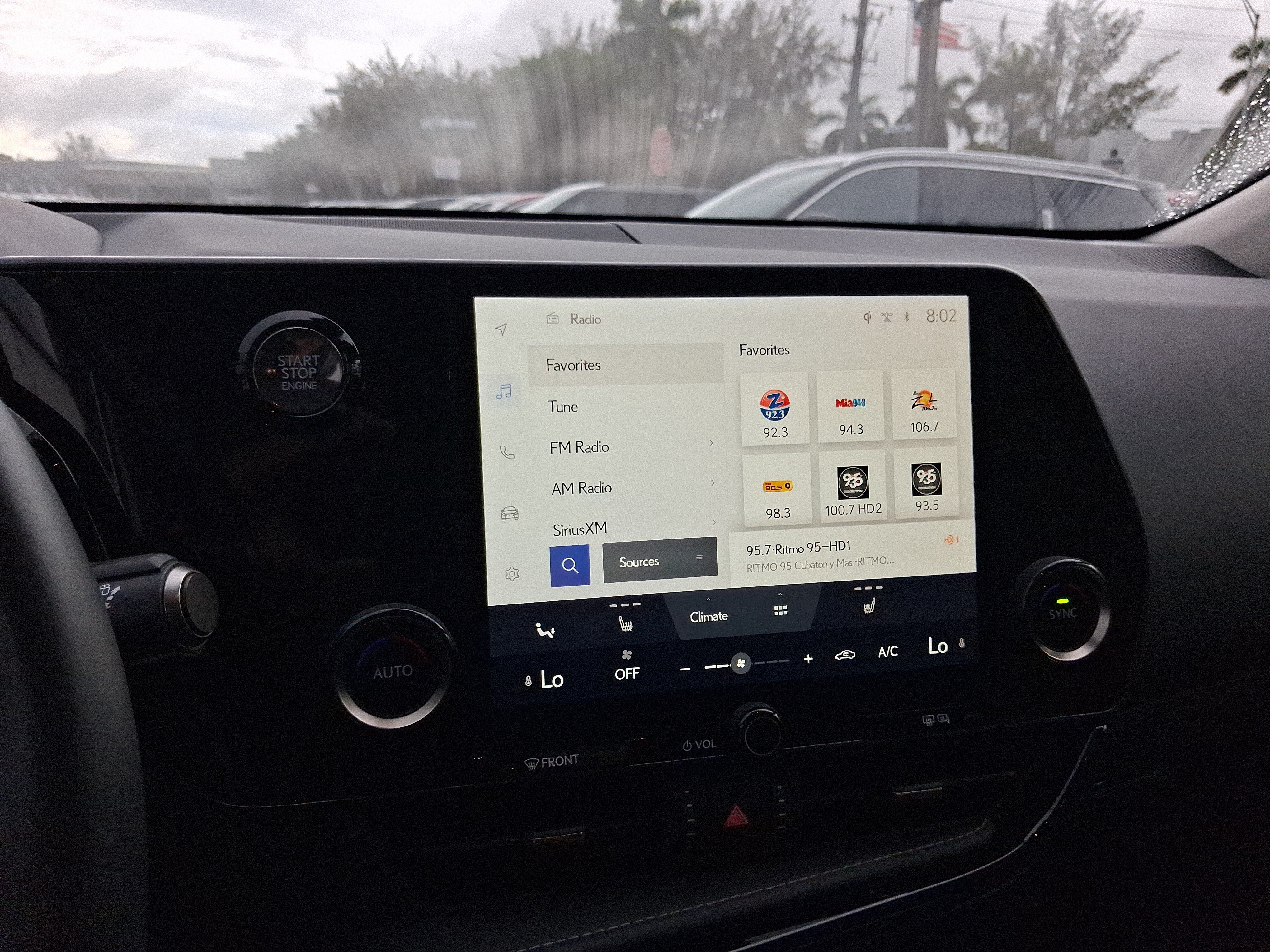Used 2025 Lexus NX 250 FWD w/ Towing Package (2000 Lbs) image 19