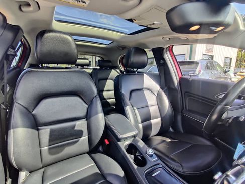 Used 2015 Mercedes-Benz GLA 250 GLA 250 4dr SUV image 12