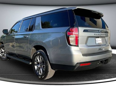 Used 2023 Chevrolet Suburban Z71 AWD/4WD image 7