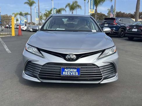Used 2023 Toyota Camry XLE image 4