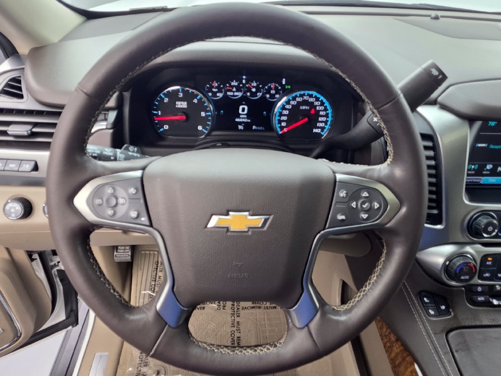 Used 2020 Chevrolet Suburban Premier w/ Premier 6.2L Value Package AWD/4WD image 21
