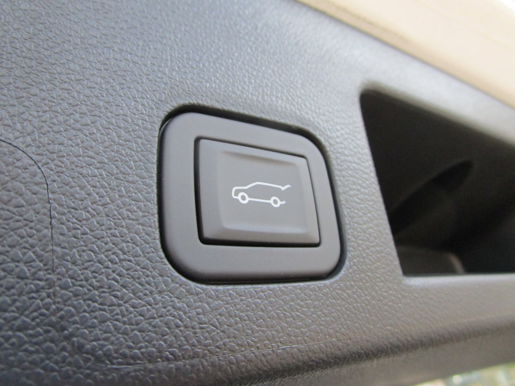 New 2026 GMC Terrain Elevation w/ Elevation Premium Package FWD image 15