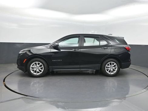 Used 2024 Chevrolet Equinox LS FWD image 2