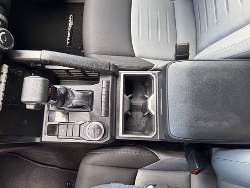 Used 2024 Toyota Tacoma TRD Sport w/ TRD Sport Upgrade Package RWD image 29
