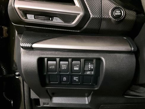 Used 2021 Subaru Forester Premium image 34