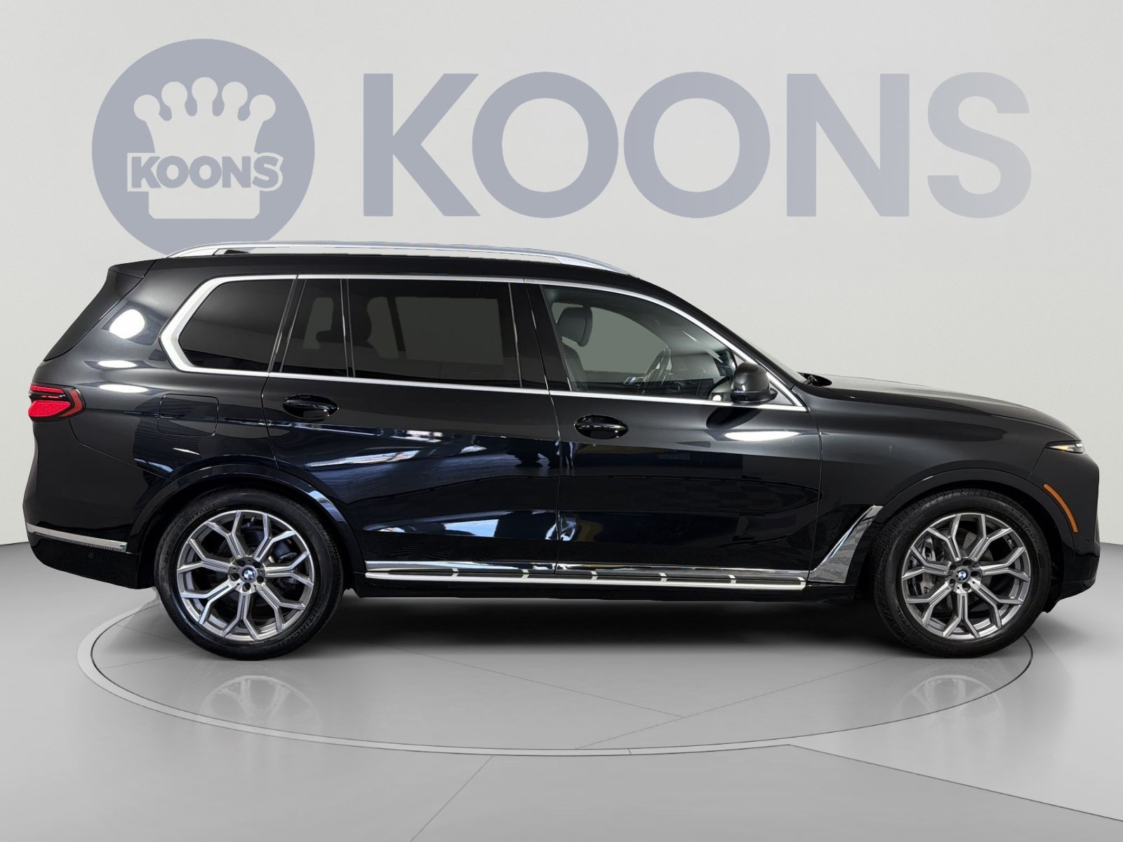 Used 2023 BMW X7 xDrive40i w/ Premium Package AWD/4WD image 8
